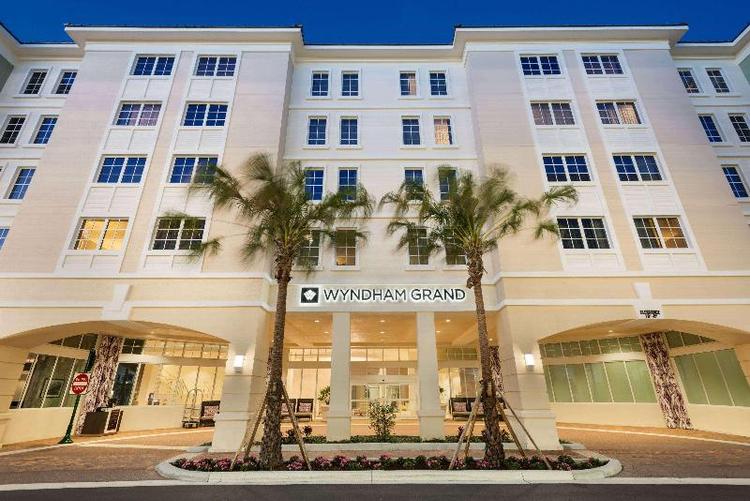 Wyndham Grand Jupiter Harbourside
