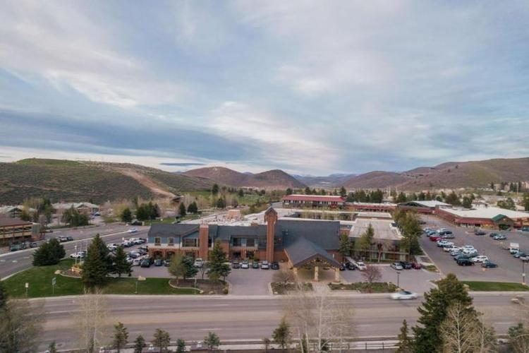 DoubleTree by Hilton Park City – The Yarrow