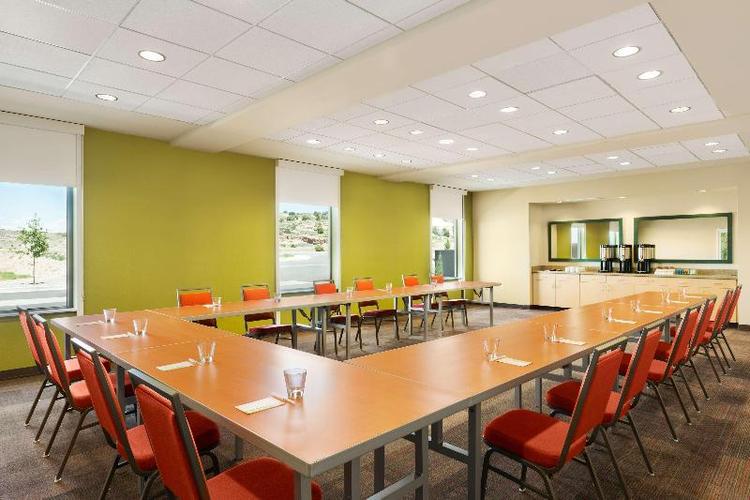 Home2 Suites by Hilton Farmington/Bloomfield