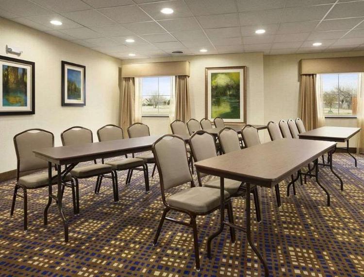 Best Western North Bryant Inn