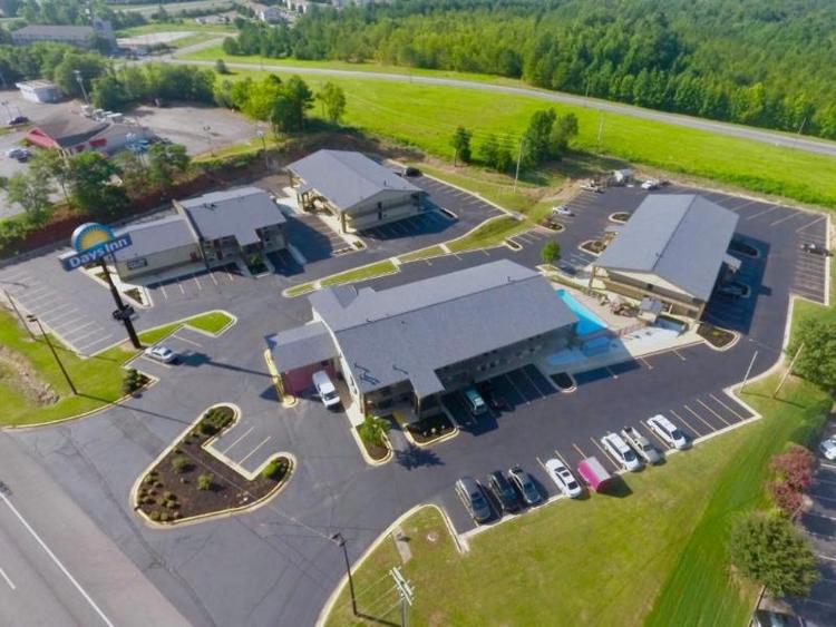 Days Inn by Wyndham Athens, AL