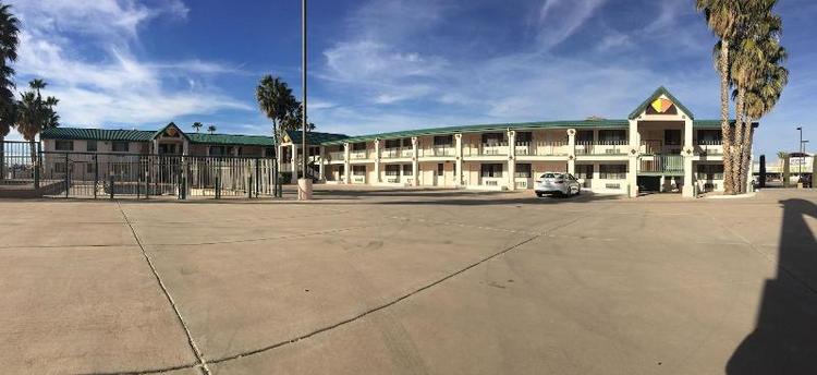 Days Inn by Wyndham Safford AZ
