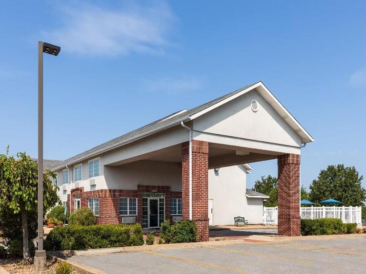 Days Inn by Wyndham Mountain Home