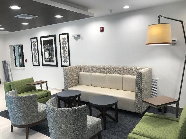 Holiday Inn Express Naples South - I-75