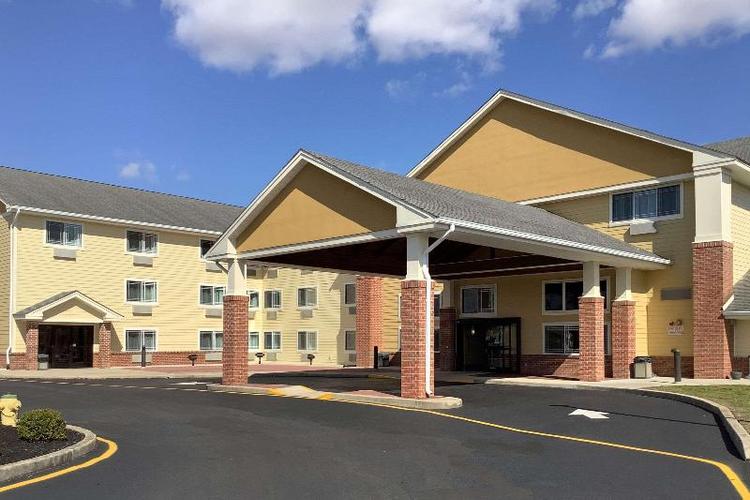 Comfort Inn & Suites Milford