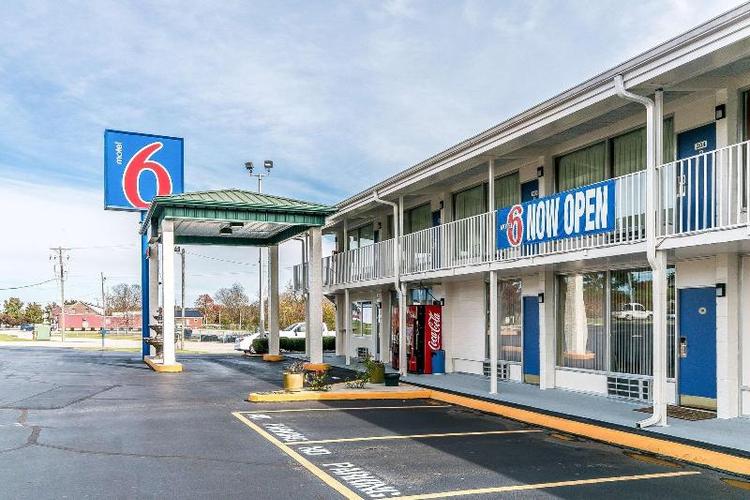 Motel 6 Somerset KY