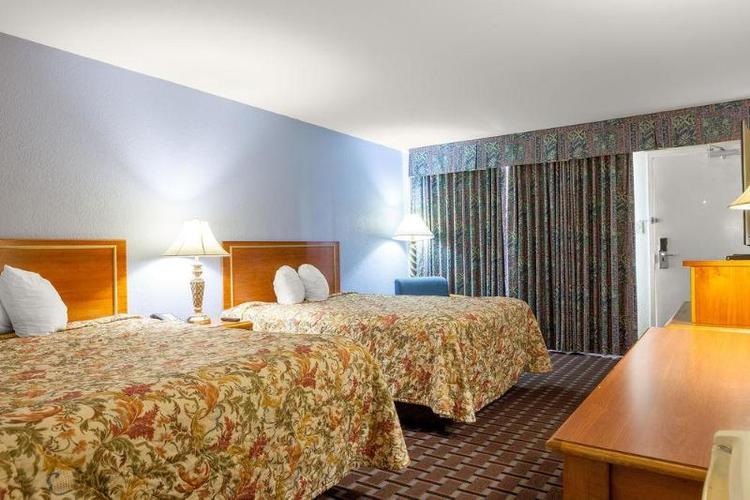 Economy Inn and Suites