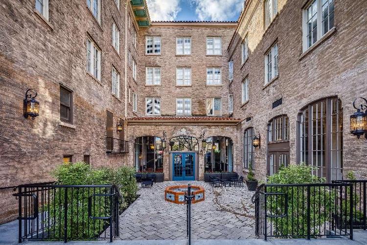 Hotel Petaluma, Tapestry Collection by Hilton