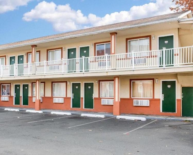 Rodeway Inn
