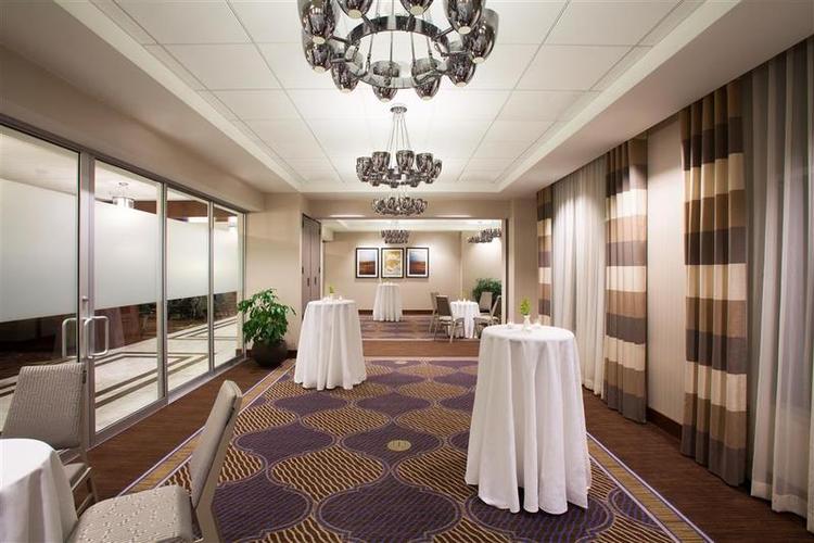Sheraton Pittsburgh Airport Hotel