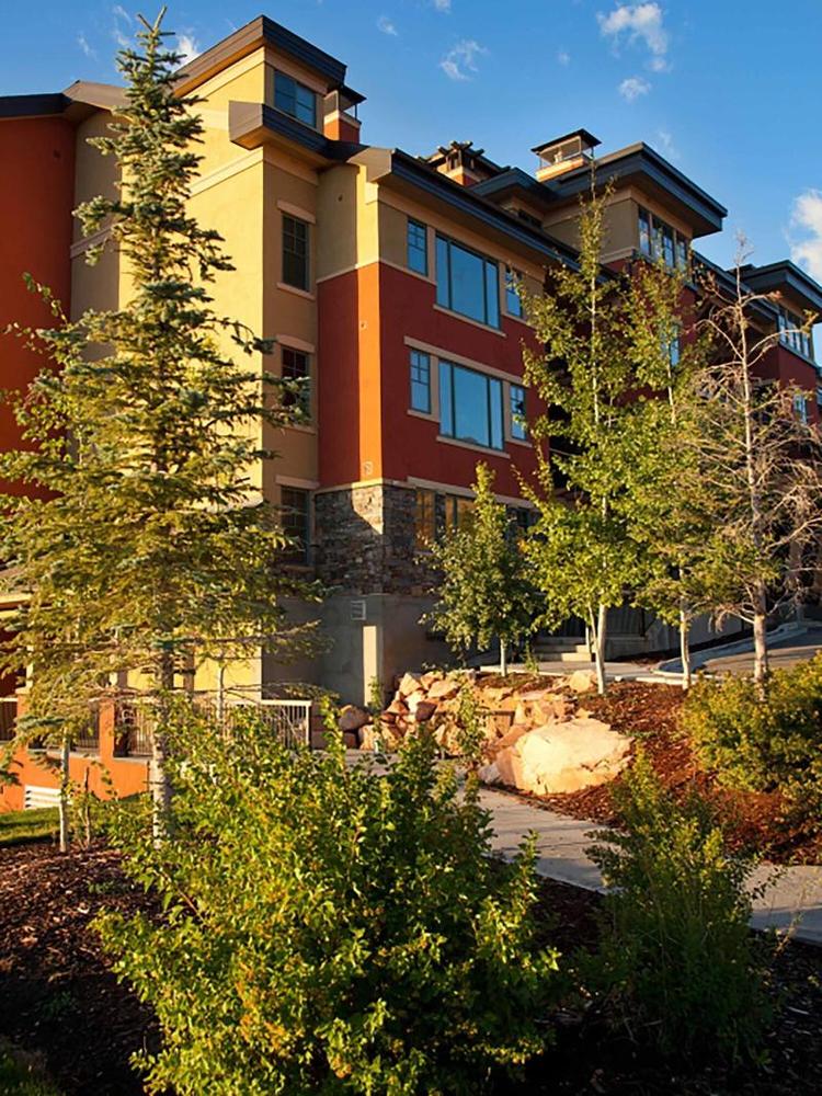 Raintree`s The Miners Club Park City