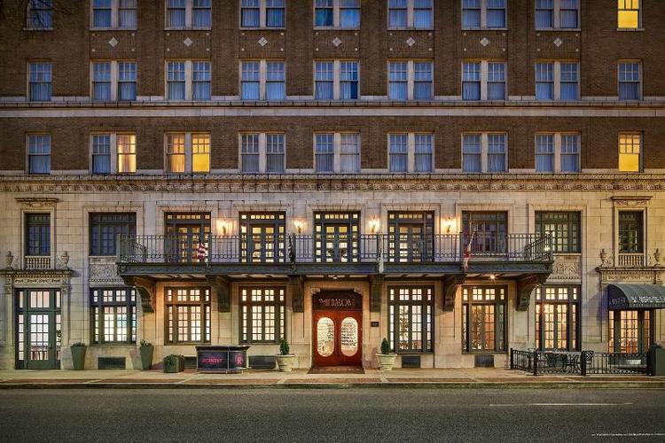 Redmont Hotel Birmingham, Curio Collection by Hilt