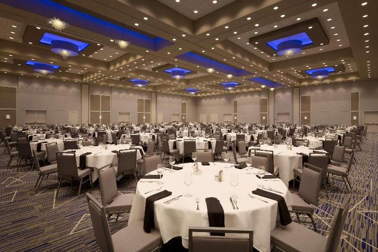 Embassy Suites by Hilton Kansas City Olathe