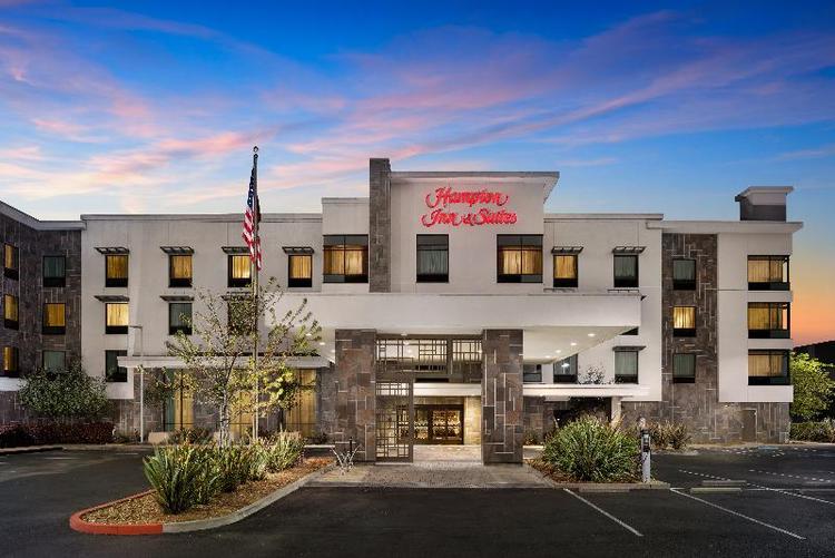 Hampton Inn and Suites Napa