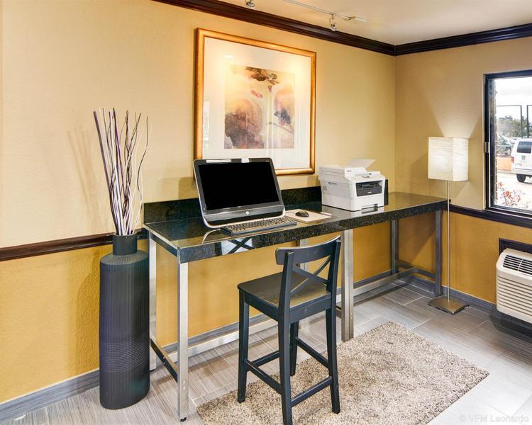 Quality Inn DFW Airport North