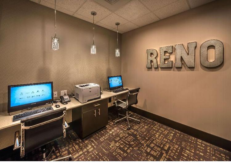 Hampton Inn & Suites Reno West
