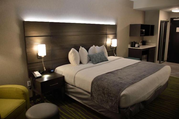 BW Plus Prien Lake Hotel & Suites-Lake Charles
