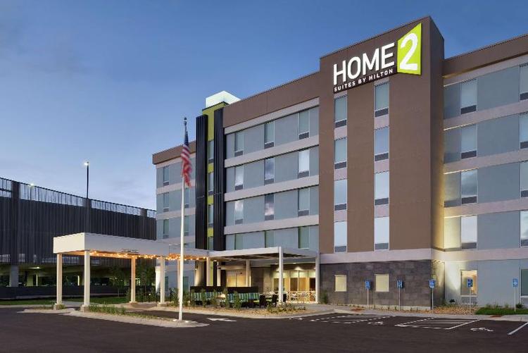 Home2 Suites by Hilton Roseville Minneapolis