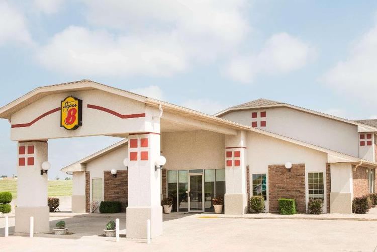 Super 8 by Wyndham Lamar