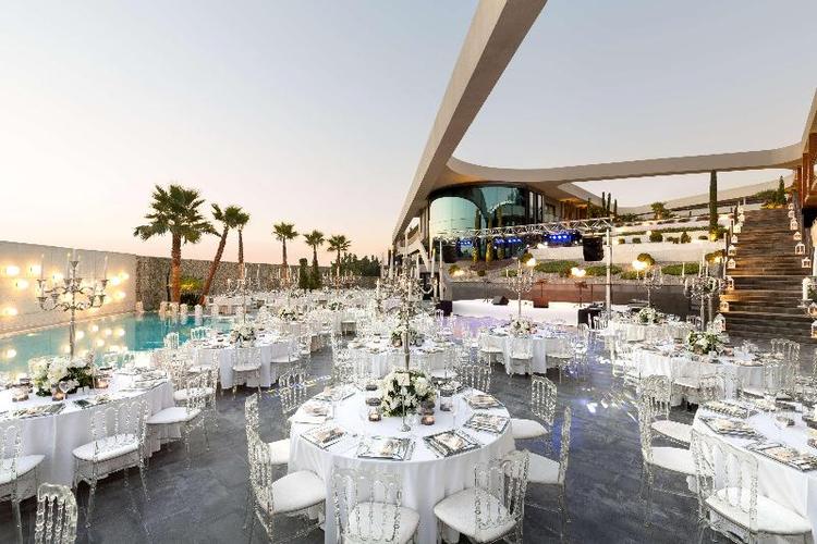 Doubletree By Hilton Izmir Airport
