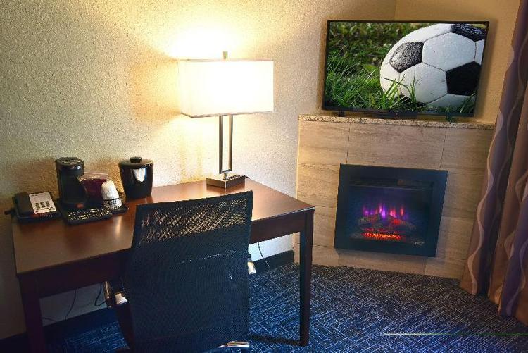 Best Western Flint Airport Inn & Suites