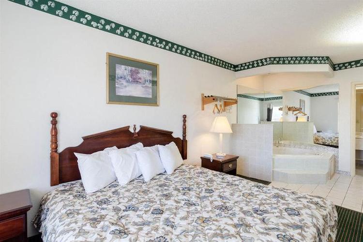 Rodeway Inn & Suites Manchester