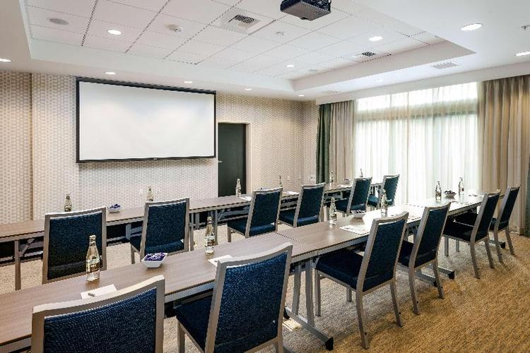 Hampton Inn & Suites Seattle/Northgate, WA