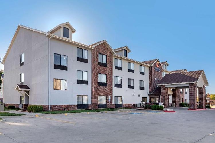 Comfort Inn & Suites Emporia Area