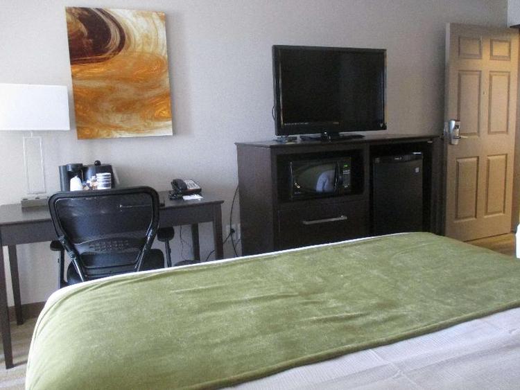 Best Western Harvest Inn & Suites