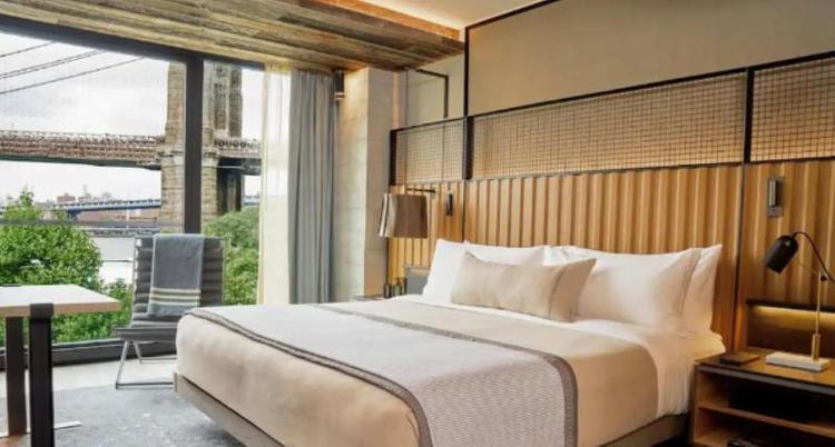 1 Hotel Brooklyn Bridge