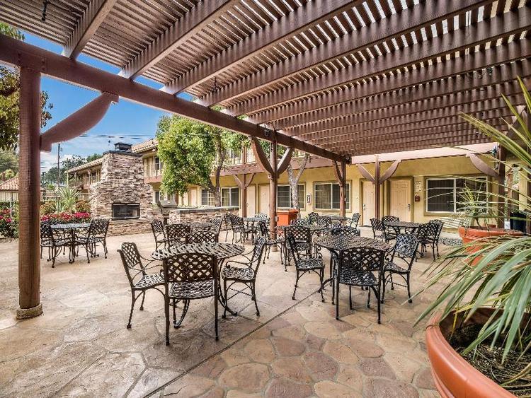 Best Western Corona Hotel & Suites