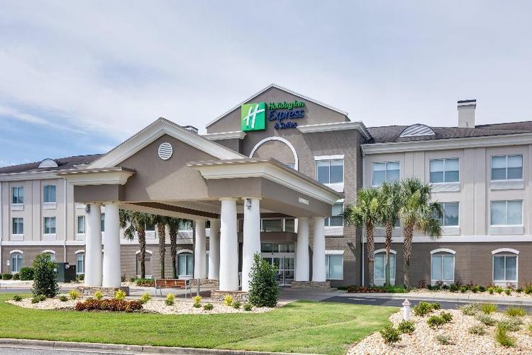 Holiday Inn Express and Suites Dublin an IHG hotel