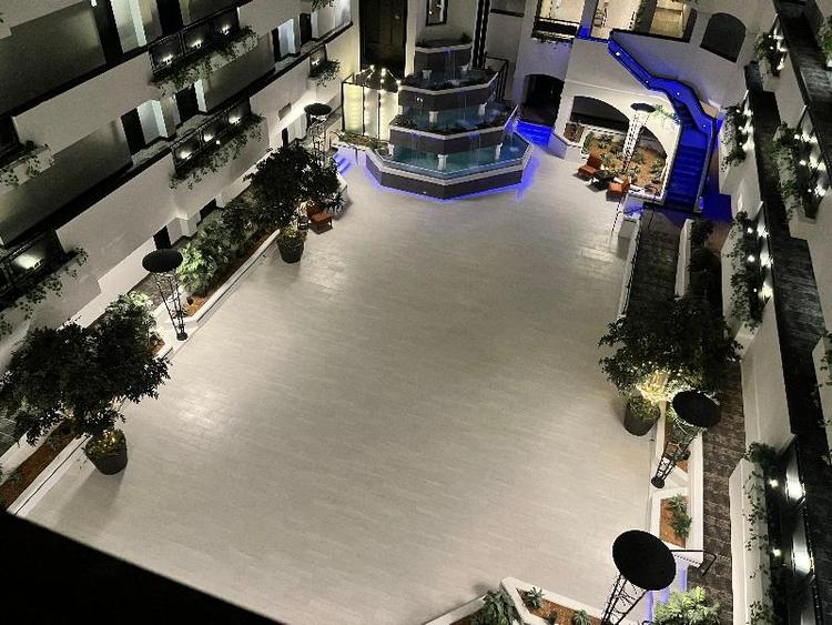 Holiday Inn & Suites Springfield - I-44