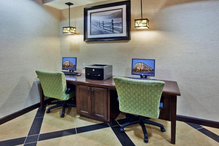 Holiday Inn Express Peachtree Corners Norcross