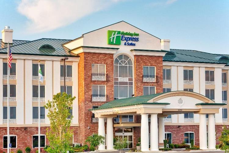 Holiday Inn Express and Suites Millington Memphis