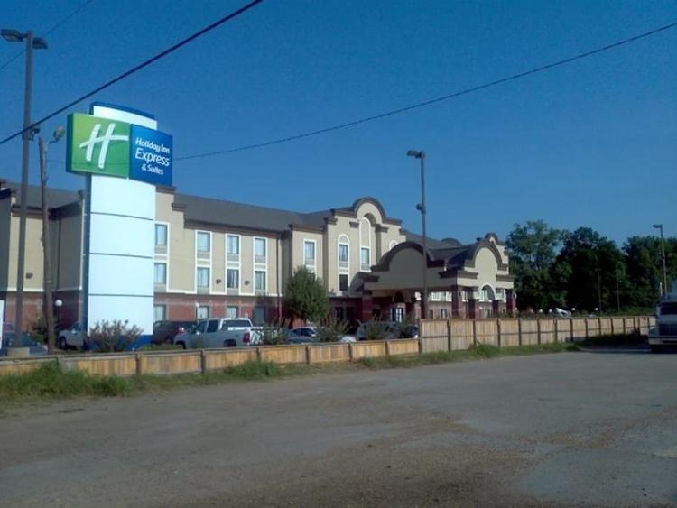 Holiday Inn Express & Suites Greenville by IHG