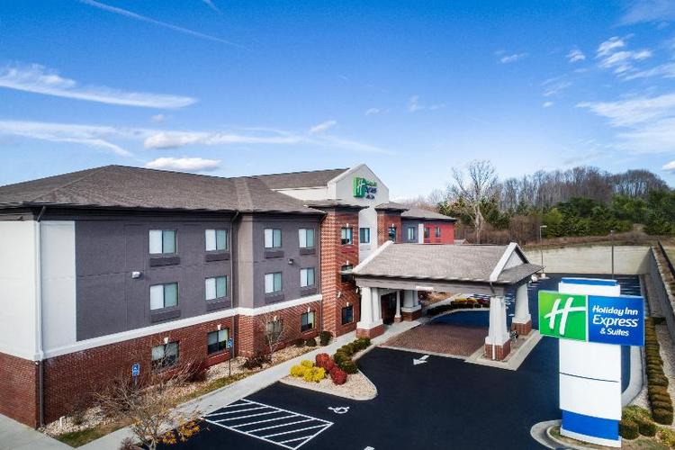 Holiday Inn Express and Suites Rocky Mount Smith M