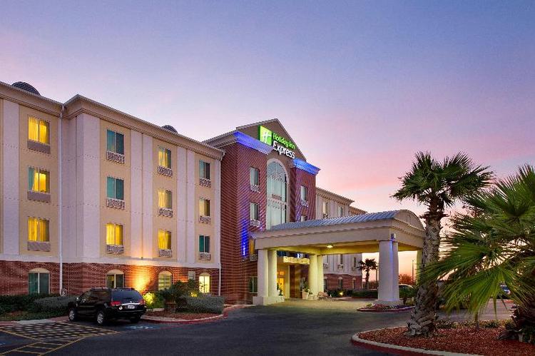 Holiday Inn Express and Suites San Antonio West Se