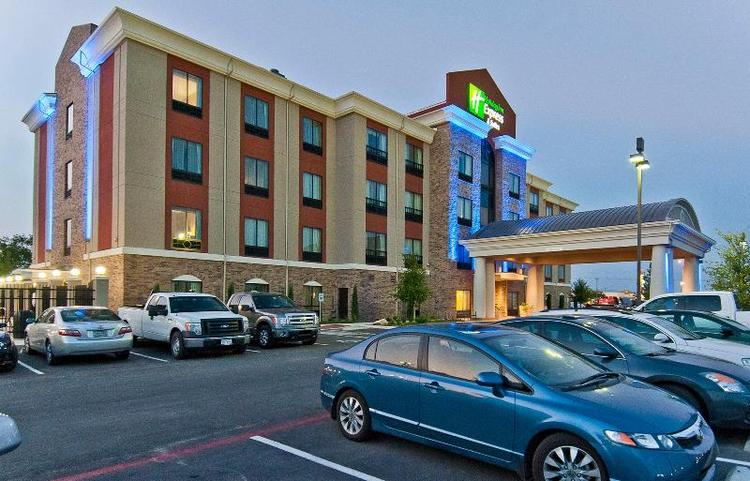 Holiday Inn Express and Suites San Antonio SE by A