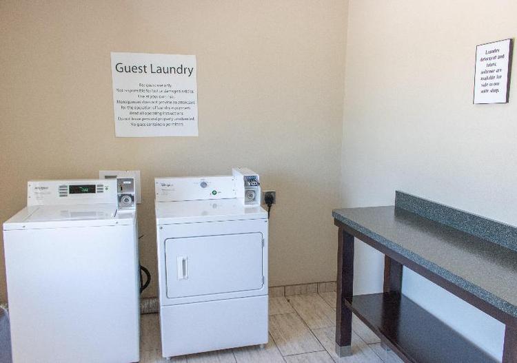 Holiday Inn Express and Suites Temple Medical Cent