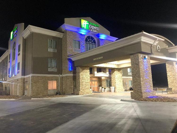 Holiday Inn Express and Suites Woodward Hwy 270
