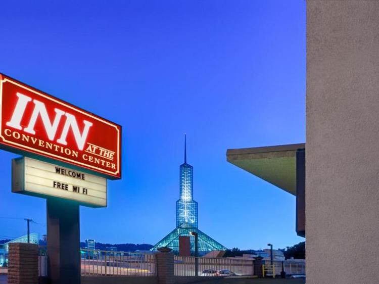 Inn At The Convention Center