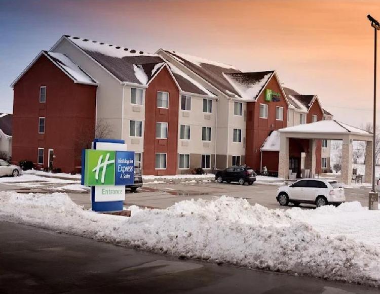 Holiday Inn Express & Suites Maryville