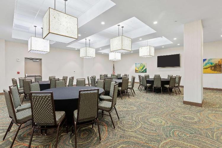 Embassy Suites by Hilton Oahu Kapolei