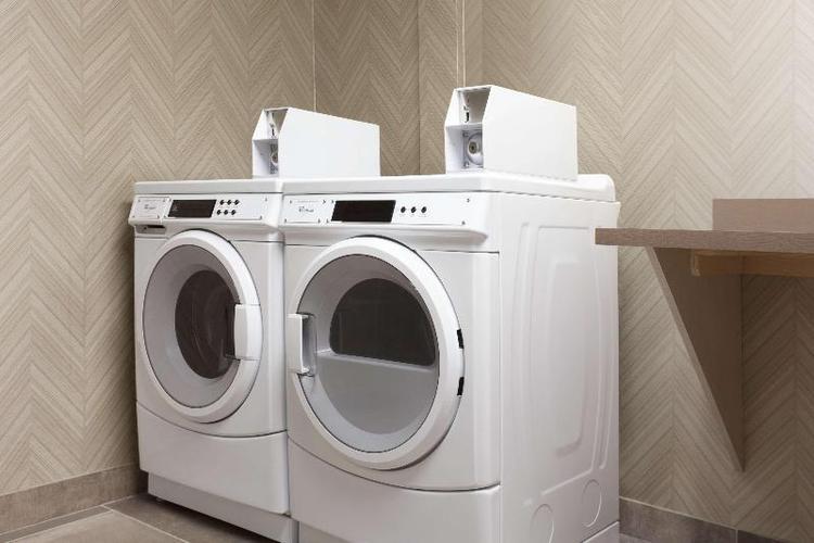 Hampton Inn & Suites Seattle/Renton