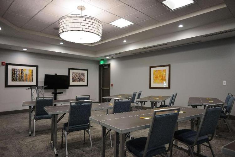 Hilton Garden Inn Louisville Mall of St. Matthews,