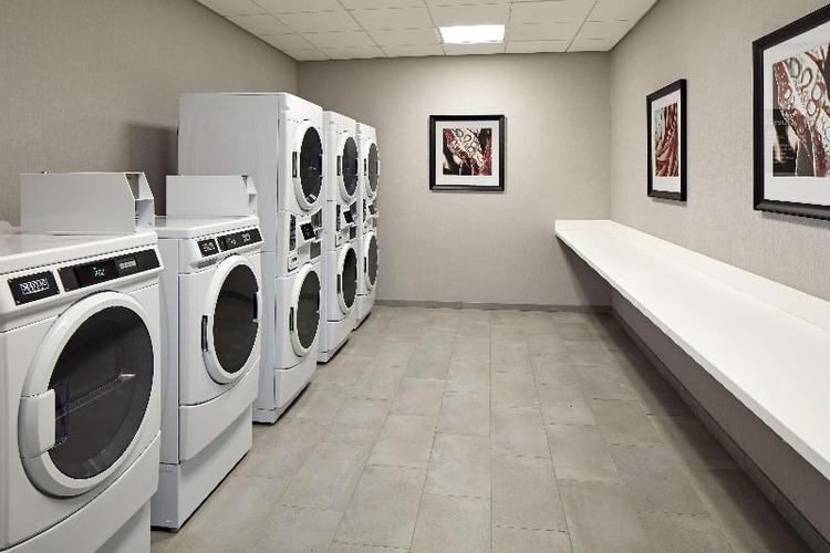 Homewood Suites by Hilton Long Beach Airport