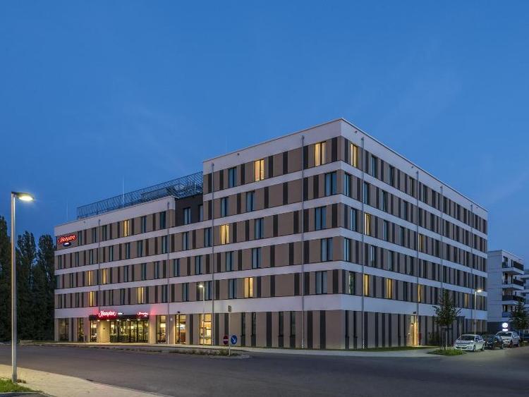 Hampton by Hilton Freiburg
