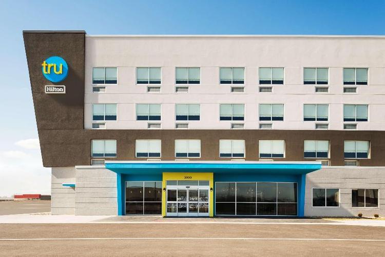 Tru by Hilton Cedar Rapids, IA