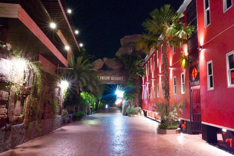 The Train Resort - Sauna & Spa